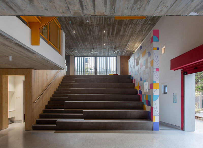Dossier de presse | 5962-01 - Communiqué de presse | Learning Centre at Quest - KSM Architecture - Architecture institutionnelle - Amphitheatre space on the ground floor - Crédit photo : Sreenag BRS