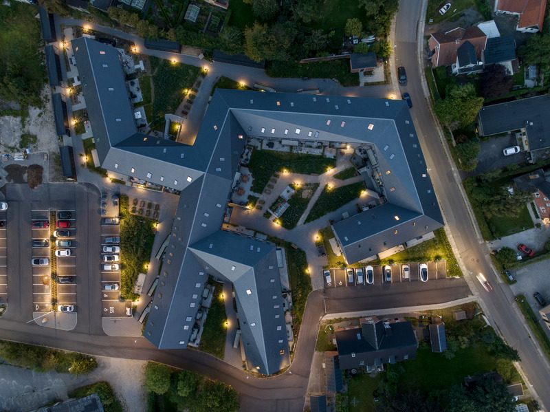 Dossier de presse | 2619-02 - Communiqué de presse | Former Mill Site Reborn as New Housing Community with an Architectural Nod to the Heritage of the Local Area - CEBRA - Architecture résidentielle - Crédit photo : Adam Mørk