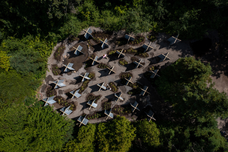 Press kit | 837-49 - Press release | Opening of the 25th International Garden Festival - International Garden Festival - Event + Exhibition - mat-on, "Superstrata" - Photo credit: Martin Bond