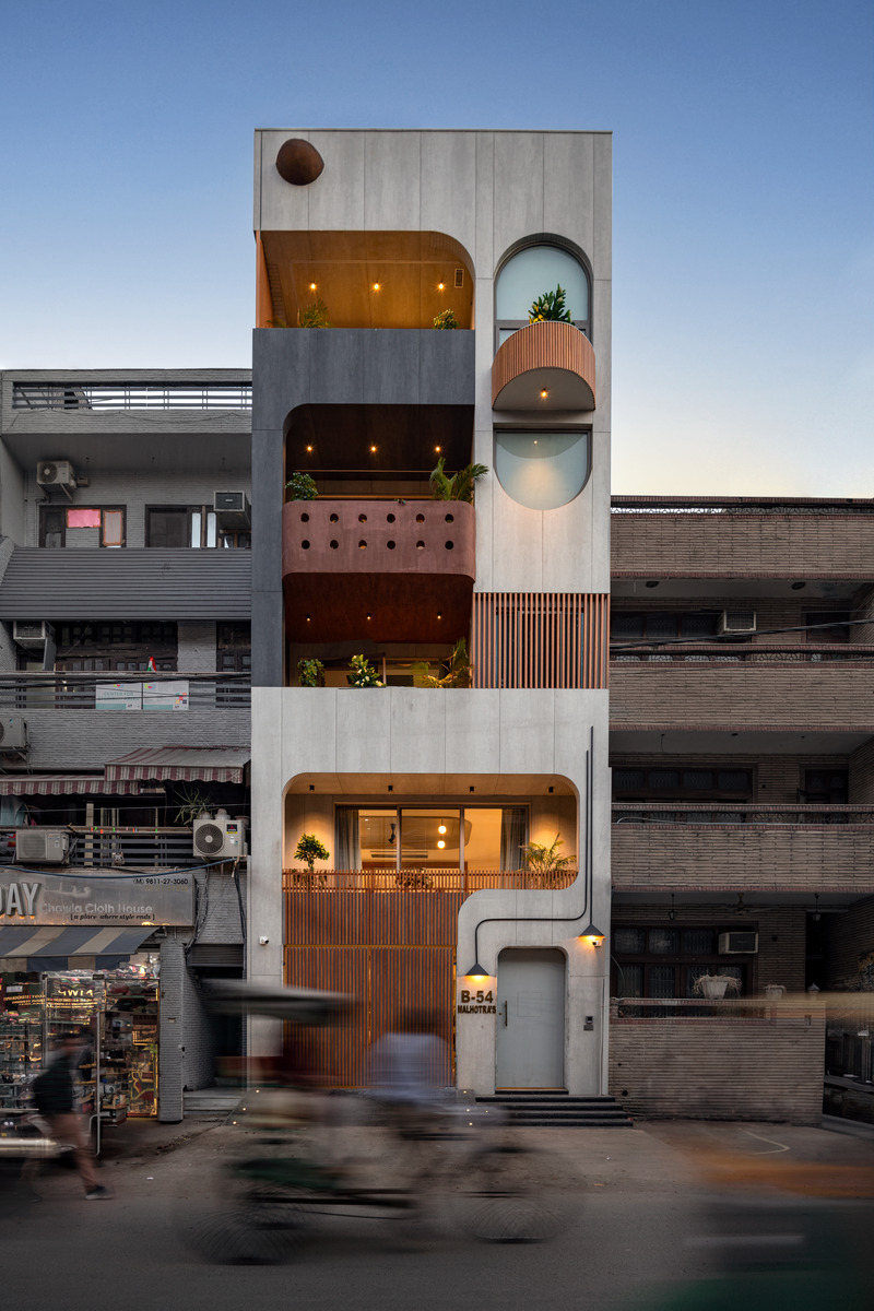 Press kit | 661-82 - Press release | World Architecture Festival 2024 Shortlist Reveals Most Innovative Projects from Across the Globe - World Architecture Festival (WAF) - Competition - 6x18 Slender House by Spaces Architects - Photo credit: Bharat Aggarwal