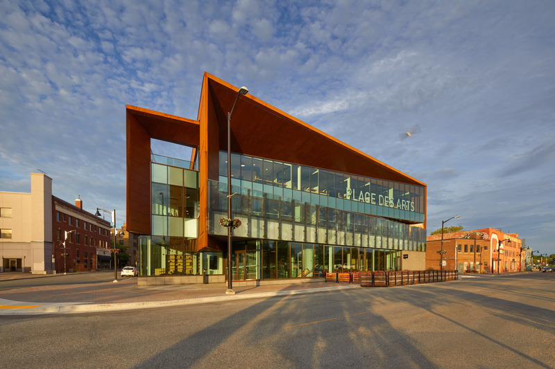 Dossier de presse | 3405-03 - Communiqué de presse | Place des Arts - Moriyama Teshima Architects (MTA) et Bélanger Salach Architecture (BSA) - Architecture commerciale - Crédit photo : Tom Arban