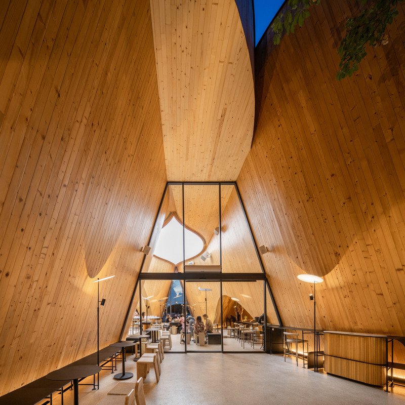 Press kit | 3075-02 - Press release | Harudot Chonburi - IDIN Architects - Commercial Architecture - Photo credit: DOF Sky | Ground