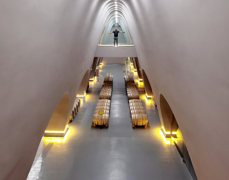 Dossier de presse | 7579-01 - Communiqué de presse | Quzika 1865 Winery Complex: A Link Between Mountain and River, Embedded in Nature - PL-T ARCHITECTURE STUDIO - Architecture industrielle - Crédit photo : wangjianfeng
