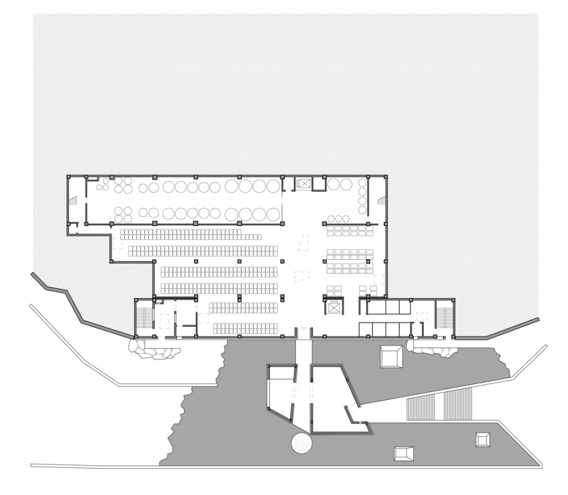 Dossier de presse | 7579-01 - Communiqué de presse | Quzika 1865 Winery Complex: A Link Between Mountain and River, Embedded in Nature - PL-T ARCHITECTURE STUDIO - Architecture industrielle - Crédit photo : PL-T ARCHITECTURE STUDIO
