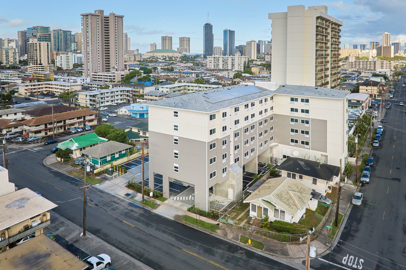 Press kit | 7585-01 - Press release | Hale Makana O Moʻiliʻili - AHL - Residential Architecture - Photo credit: Andy Stenz, The Image Group (TIG)