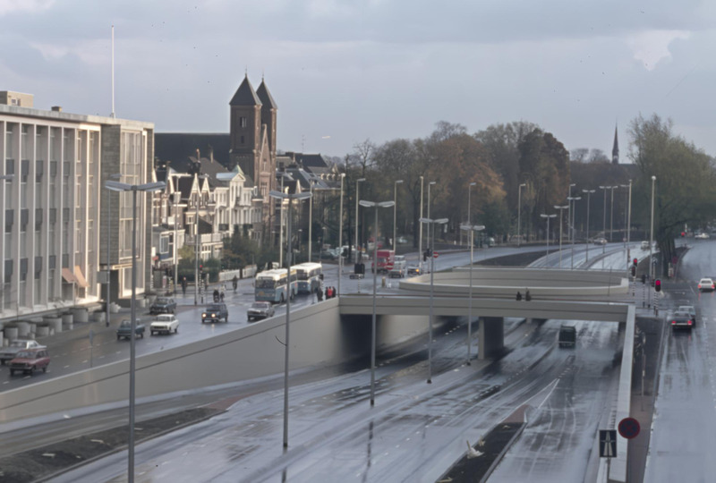 Press kit | 7576-01 - Press release | OKRA Wins Popular Vote Best Landscape Design Firm - OKRA - Landscape Architecture - The restoration of the final section of the Catharijnesingel is reintroducing a historical<br>canal, filled in during the 1970s for a large motorway.<br> - Photo credit: Utrechtse Archief
