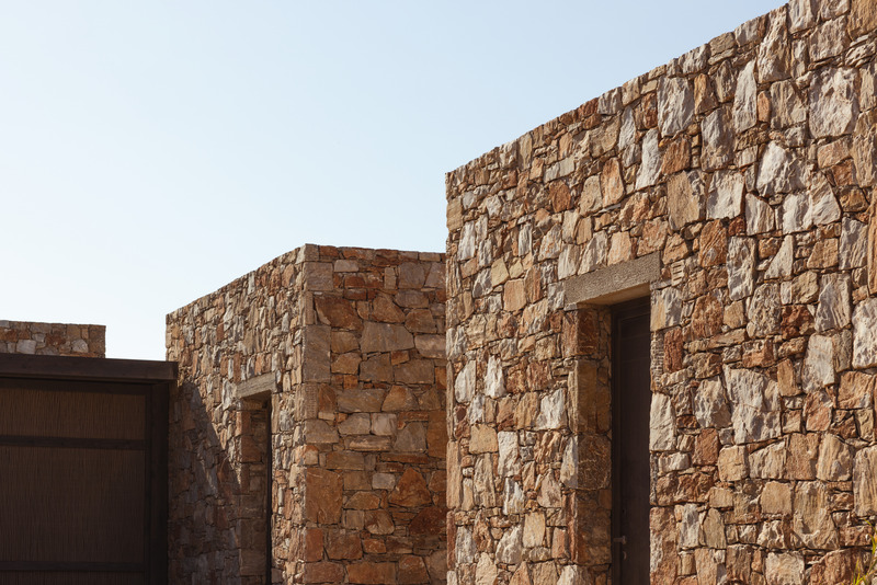 Press kit | 6827-01 - Press release | Gundari Resort - Block722 - Commercial Architecture - Photo credit: Ana Santl