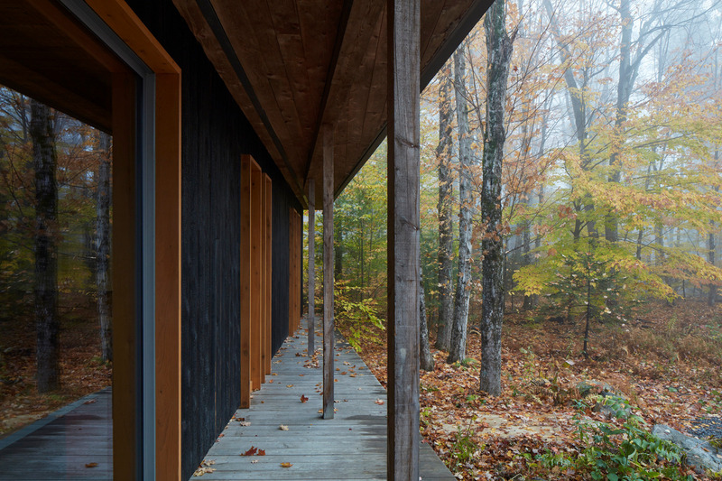 Dossier de presse | 7376-01 - Communiqué de presse | Maison au gré des saisons - Le local design - Architecture résidentielle - Crédit photo : James Brittain