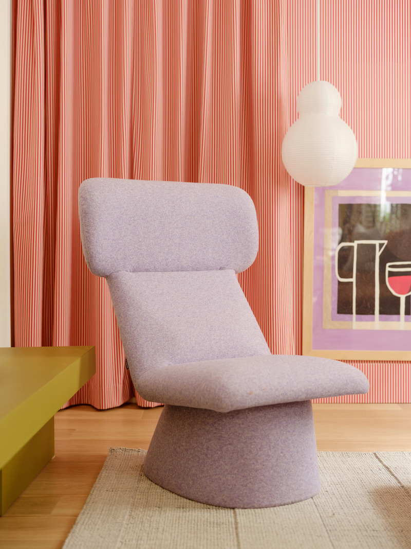 Dossier de presse | 1698-05 - Communiqué de presse | La Maison Perron - Perron - Design d’intérieur commercial -  Appartement - Chaise Elle par Sancal (Es) - Crédit photo : Paul Dussault