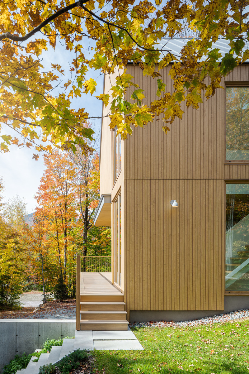 Dossier de presse | 1572-03 - Communiqué de presse | La maison Orford - Thellend Fortin Architectes - Architecture résidentielle - Crédit photo : Charles Lanteigne