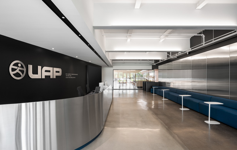 Press kit | 865-66 - Press release | UAP Montreal Head Office: An Industrial Automotive Warehouse Redesigned as Zero-Carbon Headquarters - Lemay - Commercial Architecture - Photo credit: Vincent Brillant