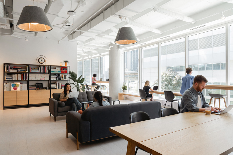 Press kit | 2626-04 - Press release | Plus Company Campus & Cossette Offices - LAAB architecture - Commercial Interior Design - View of typical workplace pod - Photo credit: Raphael Thibodeau