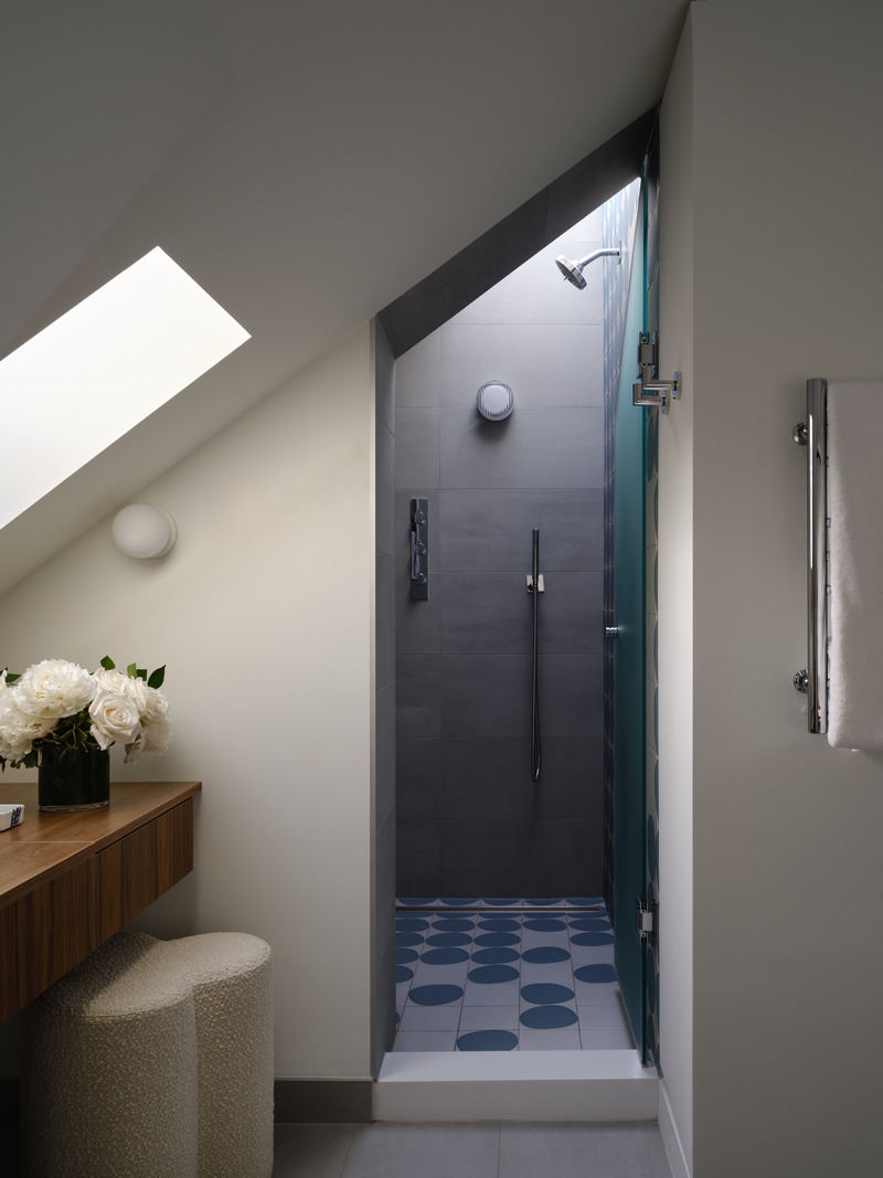 Dossier de presse | 7600-01 - Communiqué de presse | A Fresh Face in a Familiar Place: Summerhill Family Home Blends Contemporary Living with Neighborhood Charm - Barbora Vokac Taylor Architect Inc. - Architecture résidentielle - Crédit photo :  Doublespace Photography 