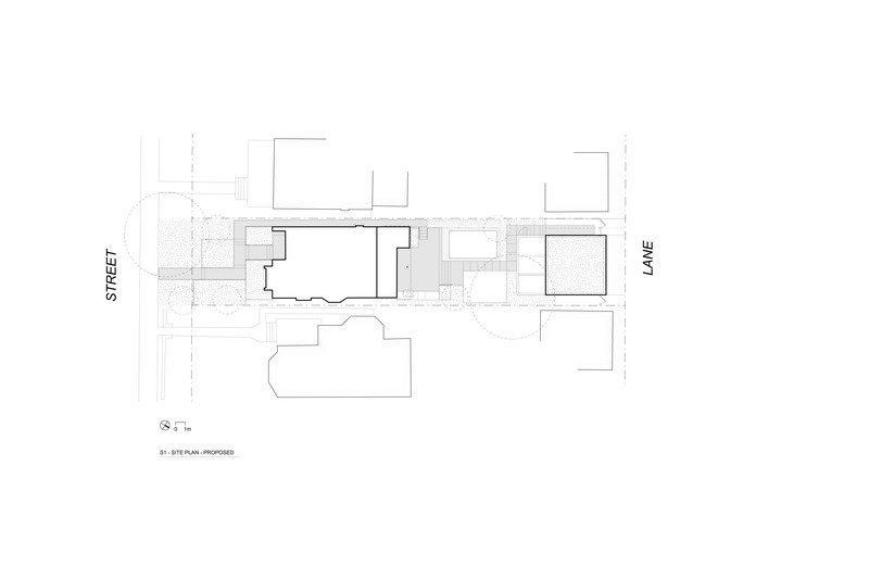 Dossier de presse | 7600-01 - Communiqué de presse | A Fresh Face in a Familiar Place: Summerhill Family Home Blends Contemporary Living with Neighborhood Charm - Barbora Vokac Taylor Architect Inc. - Architecture résidentielle - Site Plan - Crédit photo :  Barbora Vokac Taylor Architect Inc. 