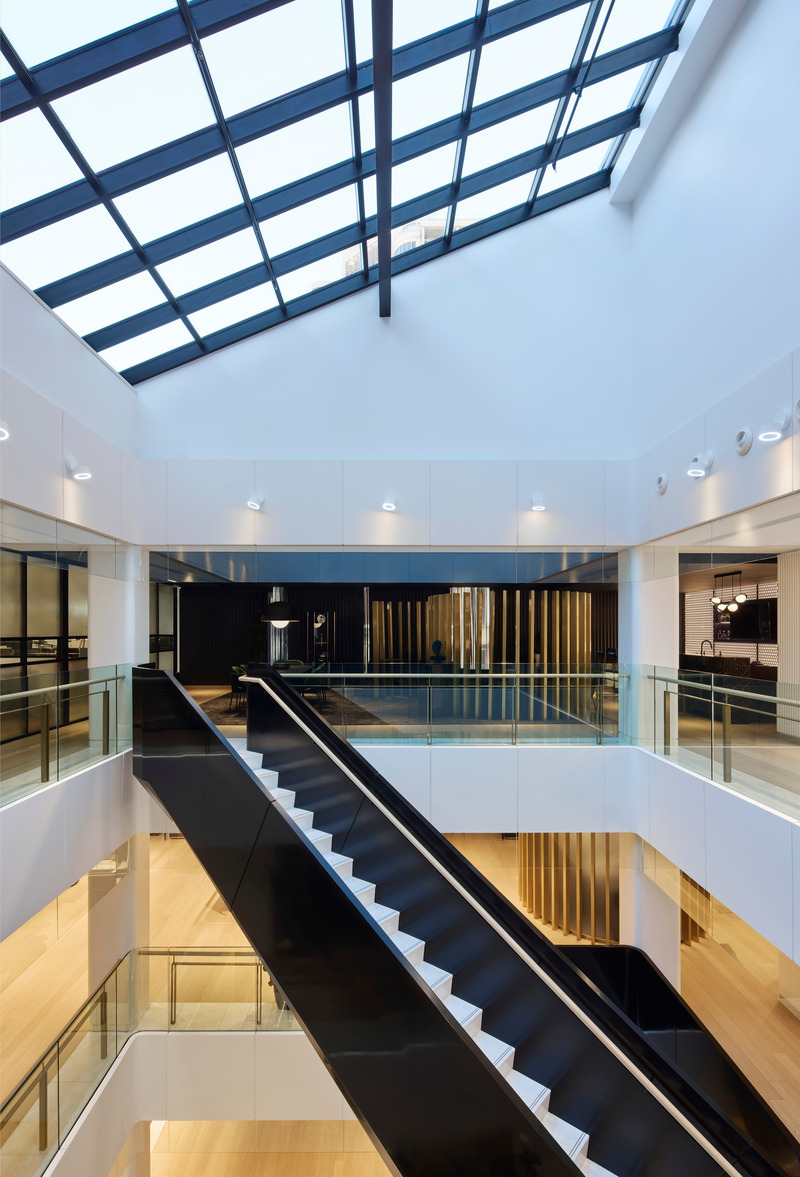 Press kit | 1440-02 - Press release | Château d’Ivoire - Archi- - Commercial Architecture - Photo credit: James Brittain