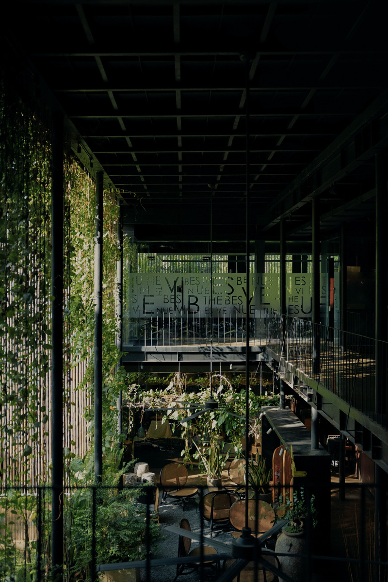 Dossier de presse | 5833-01 - Communiqué de presse | The Vibes Co-Space - Infinitive Architecture - Architecture commerciale - Open lobby void - Crédit photo : IFA