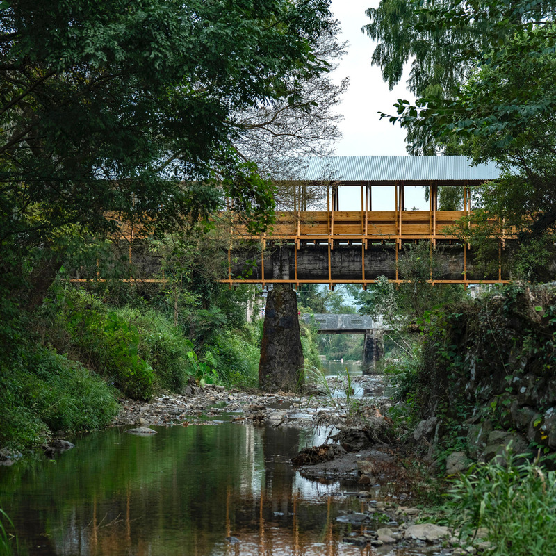 Dossier de presse | 4709-09 - Communiqué de presse | Dezeen Awards 2024 Architecture Longlist Revealed - Dezeen - Concours - FW JI·Covered Bridge on Aqueduct by Iara.  - Crédit photo : Huien Song