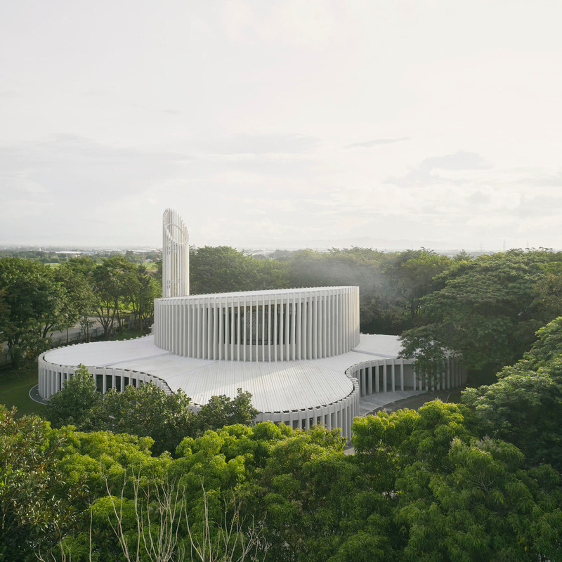 Dossier de presse | 4709-09 - Communiqué de presse | Dezeen Awards 2024 Architecture Longlist Revealed - Dezeen - Concours - Santuario De La Salle by Caza.  - Crédit photo : Rory Gardiner