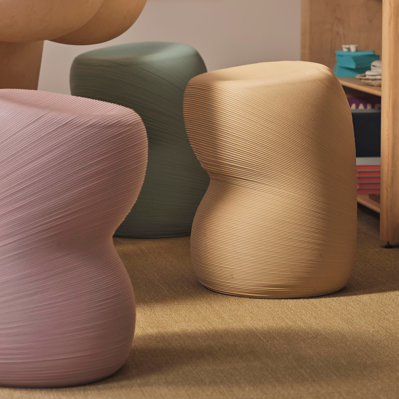 Dossier de presse | 4709-10 - Communiqué de presse | Dezeen Awards 2024 Sustainability Longlist Revealed - Dezeen - Concours - Flump Stool by Heirloom.  - Crédit photo : Studio Rochowski