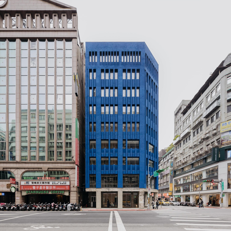 Dossier de presse | 4709-10 - Communiqué de presse | Dezeen Awards 2024 Sustainability Longlist Revealed - Dezeen - Concours - The Blue by Just Inn by Tszwai So.  - Crédit photo : Yu Zhi Lin