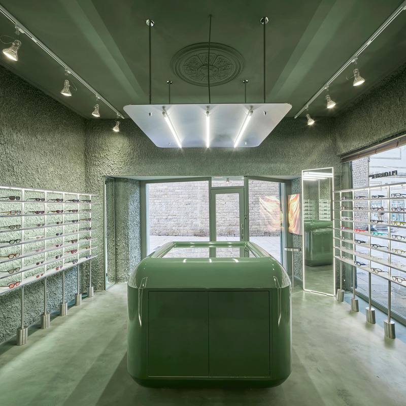 Dossier de presse | 4709-11 - Communiqué de presse | Dezeen Awards 2024 Interiors Longlist Revealed - Dezeen - Concours - PJ. Lobster Optical Boutique by El Departamento.  - Crédit photo : José Hevia