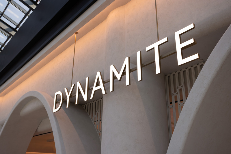 Press kit | 5898-04 - Press release | Dynamite Flagship: Digital Art, AI, and Innovation - Groupe Dynamite inc. - Commercial Interior Design - Photo credit: François Descoteaux