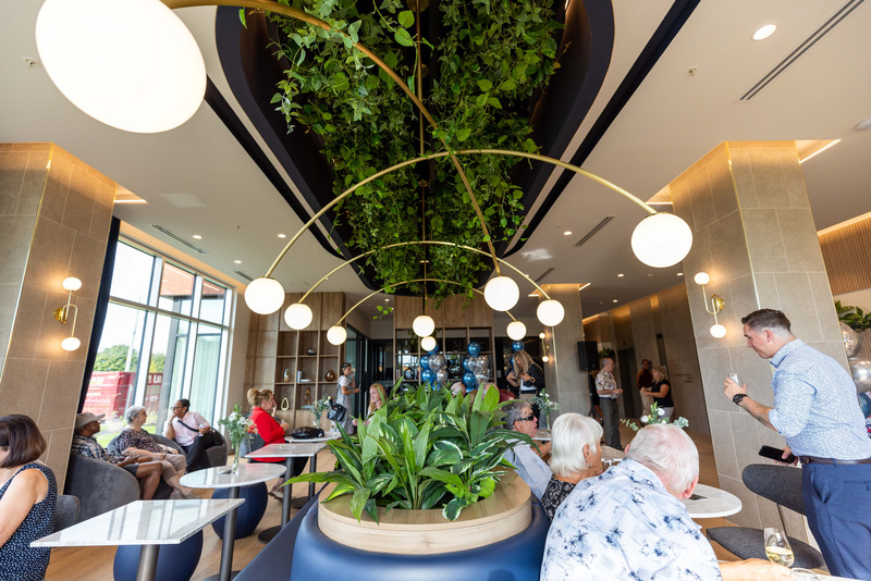 Press kit | 2056-14 - Press release | New 550-Unit Neighborhood in Laval: Mostra Centropolis Officially Opens its Doors and Announces New Phases - Cogir Immobilier - Real Estate - Photo credit: JF Galipeau
