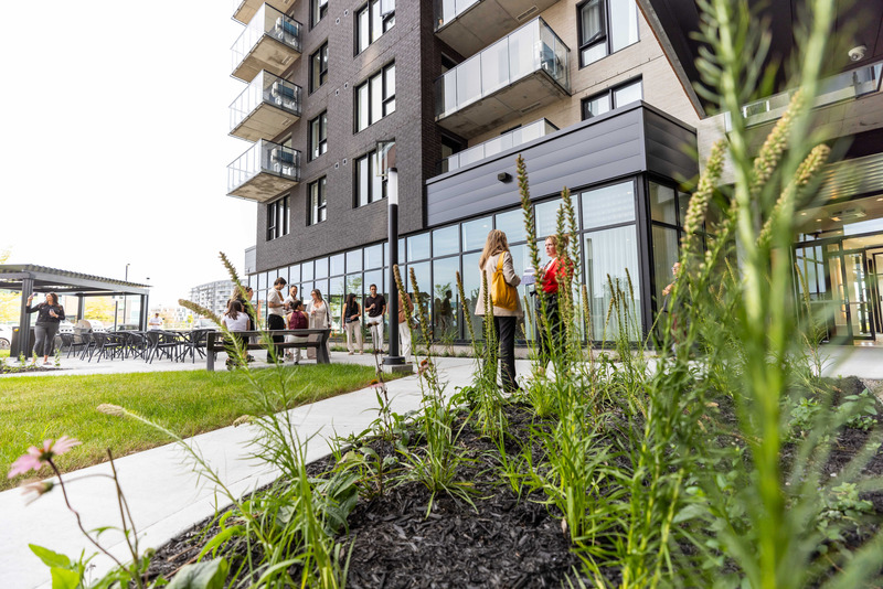 Press kit | 2056-14 - Press release | New 550-Unit Neighborhood in Laval: Mostra Centropolis Officially Opens its Doors and Announces New Phases - Cogir Immobilier - Real Estate - Photo credit: JF Galipeau