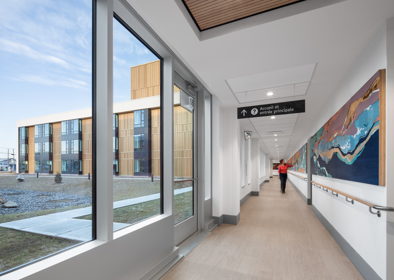 Press kit | 746-07 - Press release | Le Cycle du Présent: 140' Hand Carved Bas-Relief - Yechel Gagnon - Art -   <p>Le cycle du présent, 2024 </p><p>Maison des aînés, Saint-Jean-sur-Richelieu</p>   - Photo credit: Stéphane Brügger
