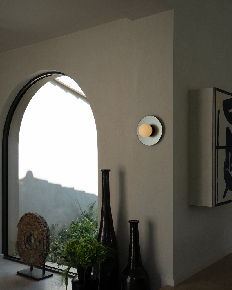 Press kit | 1942-03 - Press release | Luminaire Authentik Presents the New Chrome Collection - Luminaire Authentik - Lighting Design - CHROME KREMA 1205-LA40 - Photo credit: Luminaire Authentik
