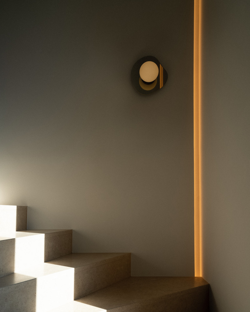 Press kit | 1942-03 - Press release | Luminaire Authentik Presents the New Chrome Collection - Luminaire Authentik - Lighting Design - CHROME NOPAL 1205-LA40 - Photo credit: Luminaire Authentik