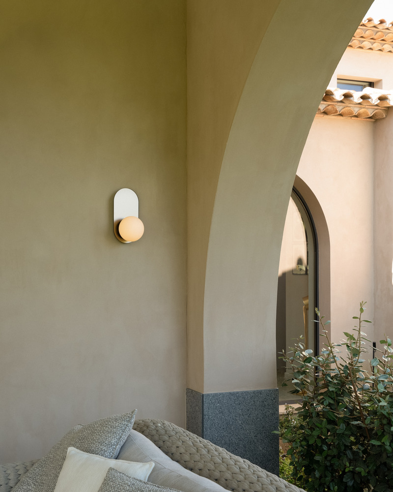 Press kit | 1942-03 - Press release | Luminaire Authentik Presents the New Chrome Collection - Luminaire Authentik - Lighting Design - CHROME ARCH-S LA40 - Photo credit: Luminaire Authentik