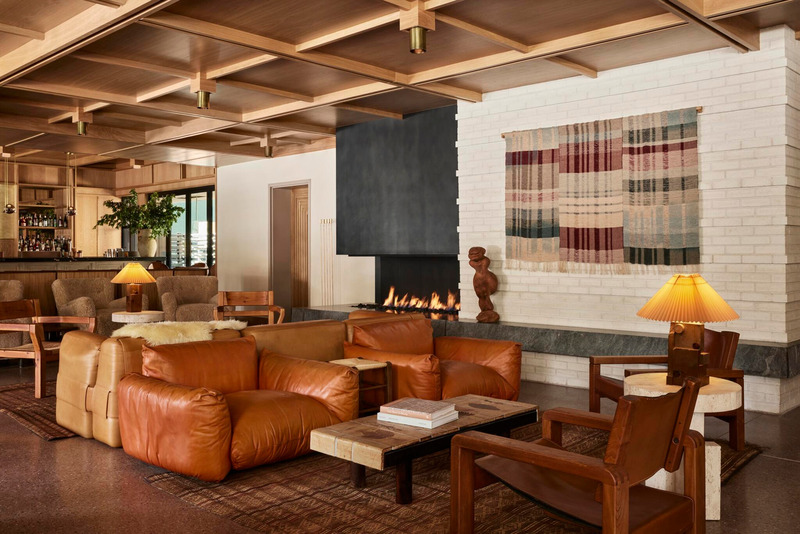 Dossier de presse | 4709-12 - Communiqué de presse | World's 49 Most Striking Interiors Shortlisted for Dezeen Awards 2024 - Dezeen - Concours - MOLLIE Aspen, Post Company, Aspen, United States