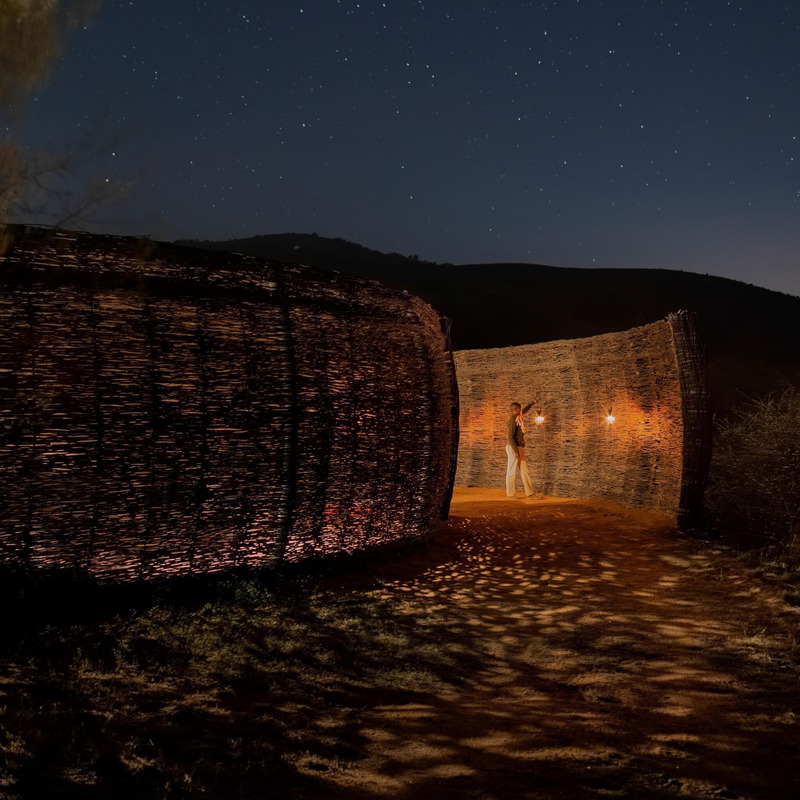 Dossier de presse | 4709-13 - Communiqué de presse | World's 82 Best Buildings Shortlisted for Dezeen Awards 2024 - Dezeen - Concours - The Boma at Madwaleni River Lodge, Luxury Frontiers, KwaZulu-Natal, South Africa