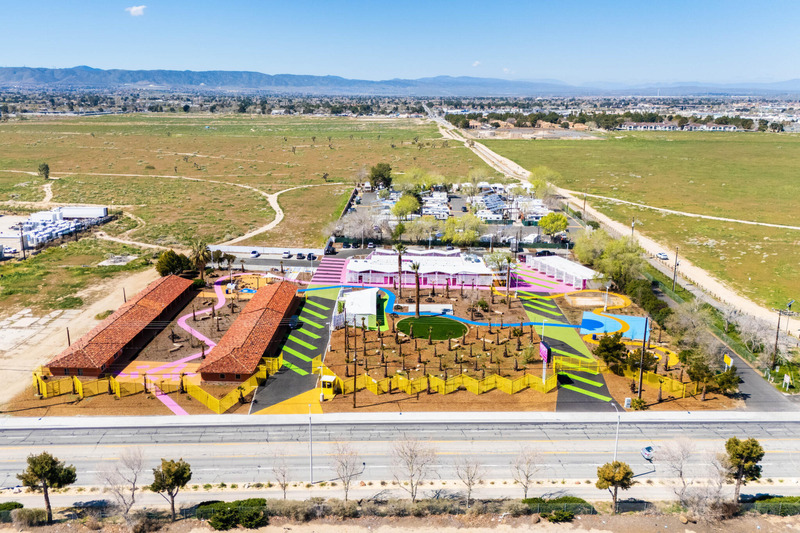 Dossier de presse | 4709-13 - Communiqué de presse | World's 82 Best Buildings Shortlisted for Dezeen Awards 2024 - Dezeen - Concours - The Sierra, Kadre Architects, Lancaster, United States