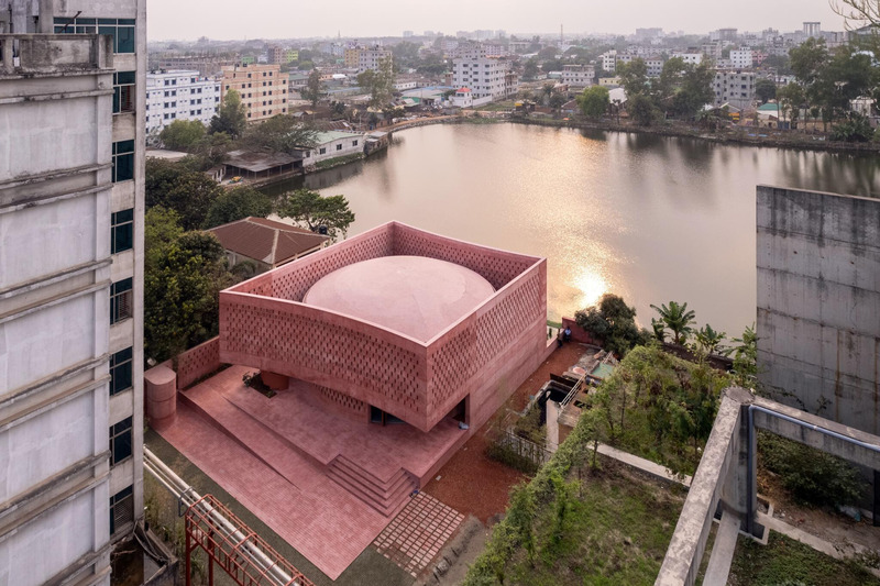 Dossier de presse | 4709-13 - Communiqué de presse | World's 82 Best Buildings Shortlisted for Dezeen Awards 2024 - Dezeen - Concours - Zebun Nessa Mosque, Studio Morphogenesis, Savar, Bangladesh