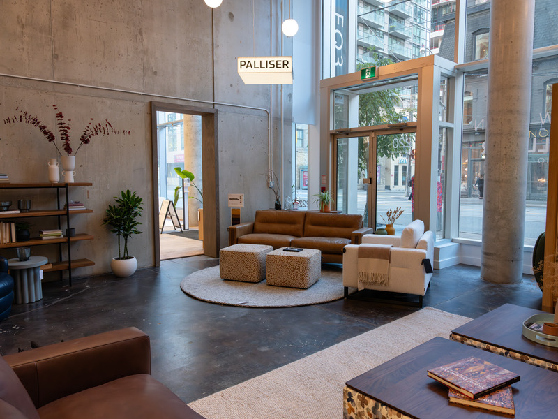 Dossier de presse | 2347-03 - Communiqué de presse | Le magasin EQ3 de la rue King Est à Toronto ouvre un nouveau studio Palliser - EQ3 - Évènement + Exposition - EQ3 King Street Showroom Palliser Studio Launch - Crédit photo : Lyndsey Constable for EQ3<br>