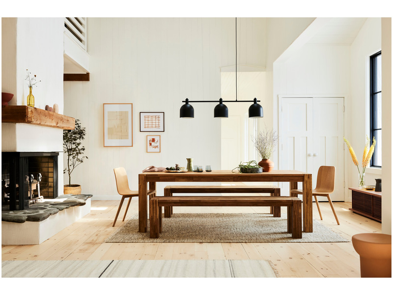 Press kit | 2347-02 - Press release | EQ3’s Industry-Leading Trade Program: Membership Has its Perks - EQ3 - Commercial Interior Design - Photo credit: Harvest Table in Oak