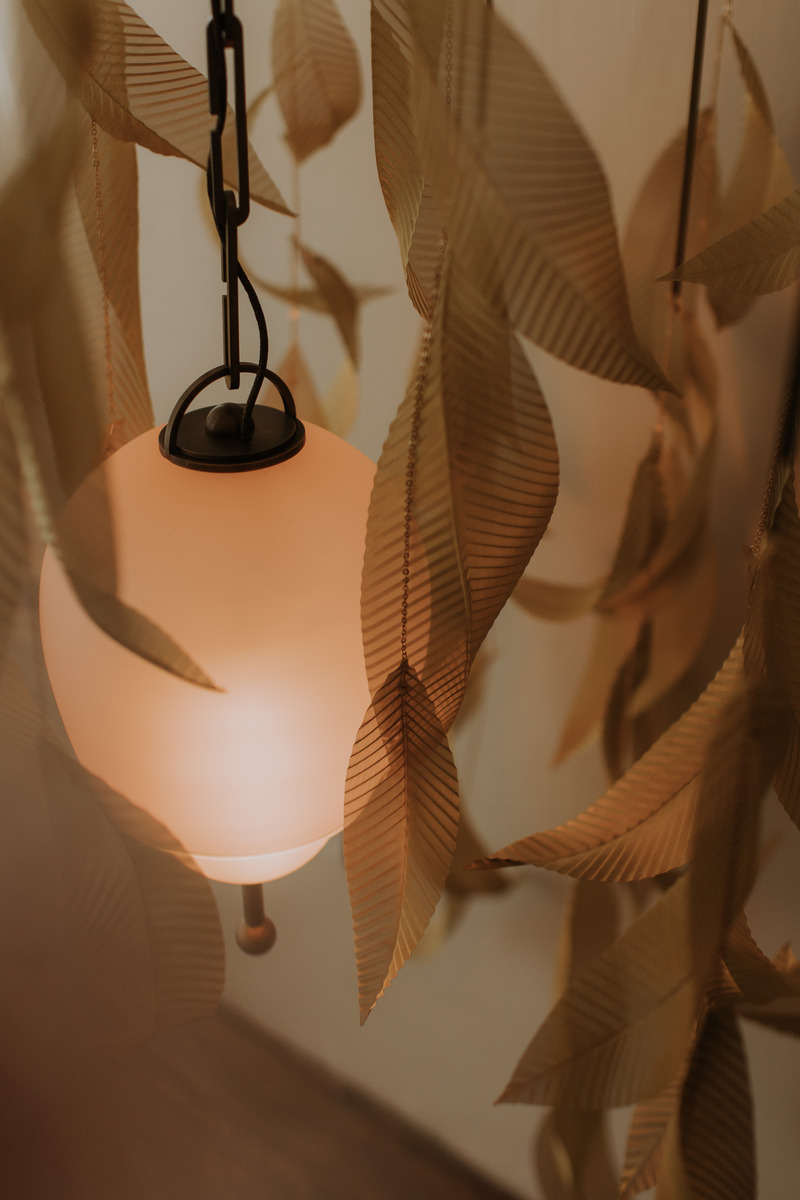 Press kit | 2110-09 - Press release | Larose Guyon’s Saule Collection: A Modular Expression of Nature-Inspired Lighting - Larose Guyon - Lighting Design - Photo credit: Chanel Sabourin