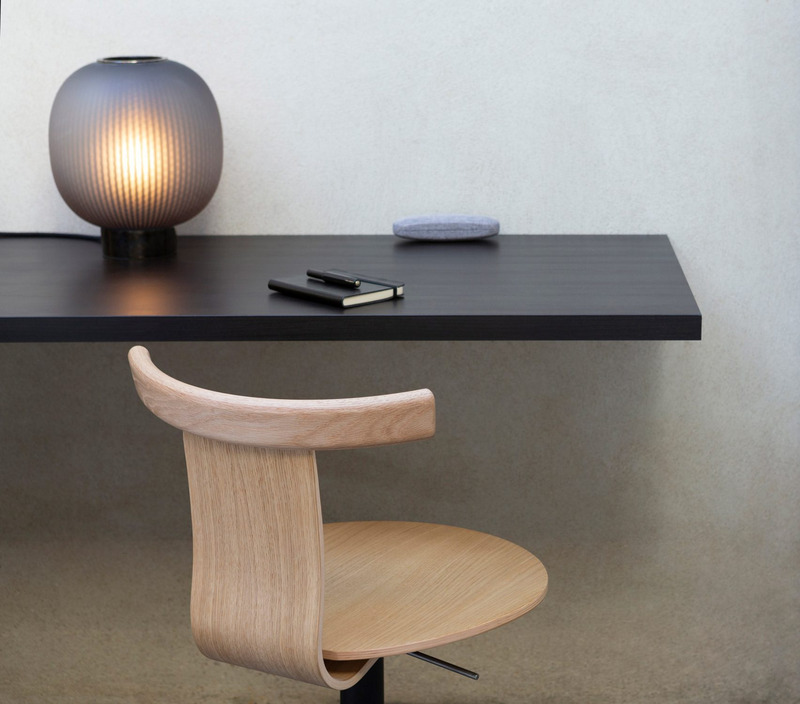 Dossier de presse | 4709-14 - Communiqué de presse | Designers of the Year Shortlist Revealed for Dezeen Awards 2024 - Dezeen - Concours - Resident Jiro Swivel Chair by John Tree - Crédit photo : Alex Lesage