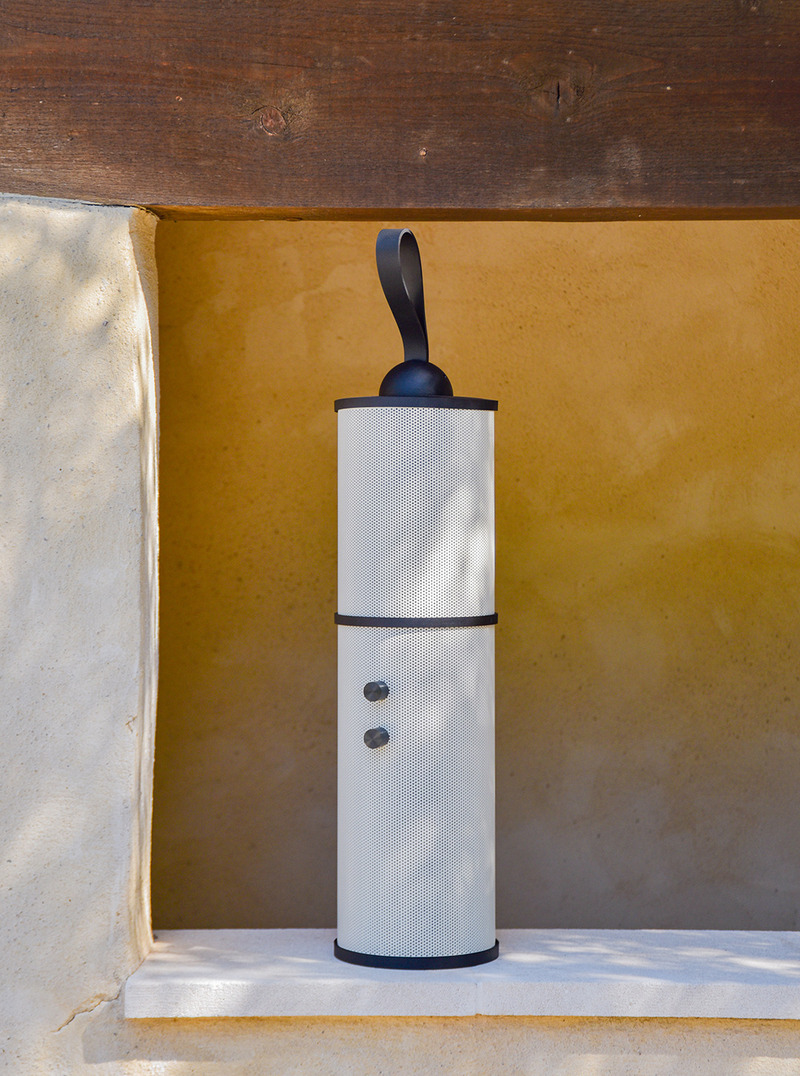 Dossier de presse | 4709-14 - Communiqué de presse | Designers of the Year Shortlist Revealed for Dezeen Awards 2024 - Dezeen - Concours - Basso for Jaune Studio by Neil Poulton - Crédit photo : la chambre ichtus