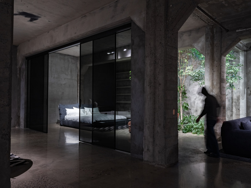 Dossier de presse | 5912-01 - Communiqué de presse | A Tale of Multiple Cities: Cohlmeyer Architecture’s Enduring Collaboration with Montauk Sofa - Cohlmeyer Architecture - Design d’intérieur commercial - Montauk Sofa Calgary - Crédit photo : Rob Moroto