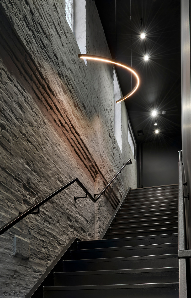 Dossier de presse | 5912-01 - Communiqué de presse | A Tale of Multiple Cities: Cohlmeyer Architecture’s Enduring Collaboration with Montauk Sofa - Cohlmeyer Architecture - Design d’intérieur commercial - Montauk Sofa Chicago - Crédit photo : Toni Soluri