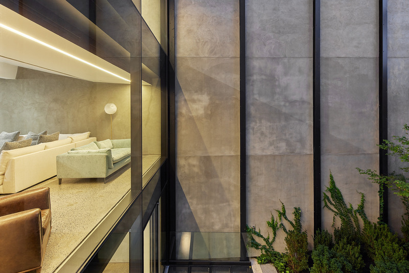 Dossier de presse | 5912-01 - Communiqué de presse | A Tale of Multiple Cities: Cohlmeyer Architecture’s Enduring Collaboration with Montauk Sofa - Cohlmeyer Architecture - Design d’intérieur commercial - Montauk Sofa Montreal - Crédit photo : Nanne Springer