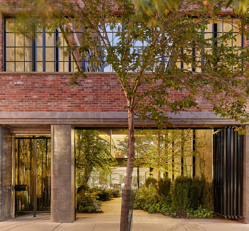 Dossier de presse | 5912-01 - Communiqué de presse | A Tale of Multiple Cities: Cohlmeyer Architecture’s Enduring Collaboration with Montauk Sofa - Cohlmeyer Architecture - Design d’intérieur commercial - Montauk Sofa Montreal - Crédit photo : Nanne Springer