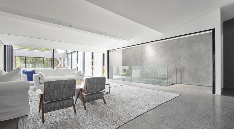 Dossier de presse | 5912-01 - Communiqué de presse | A Tale of Multiple Cities: Cohlmeyer Architecture’s Enduring Collaboration with Montauk Sofa - Cohlmeyer Architecture - Design d’intérieur commercial - Montauk Sofa Montreal - Crédit photo : Nanne Springer