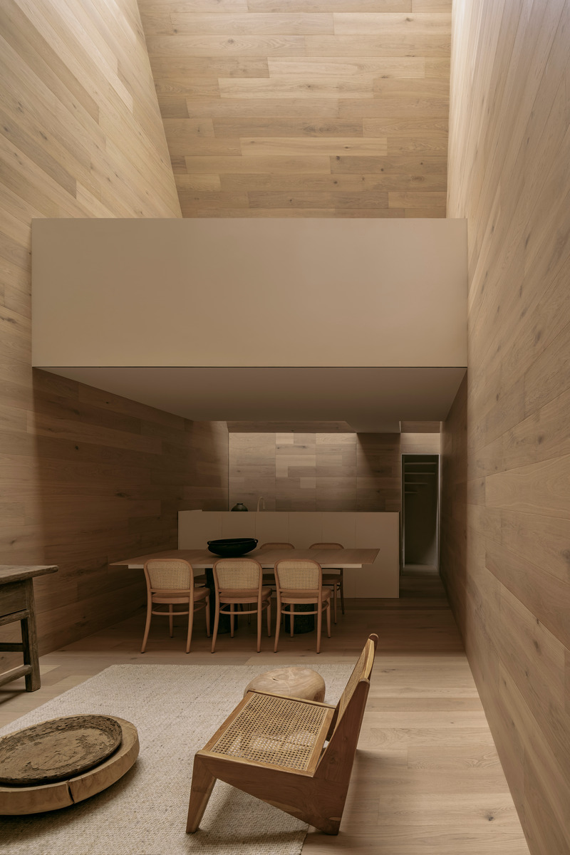 Dossier de presse | 5118-05 - Communiqué de presse | Casa Emma - HW Studio - Architecture résidentielle - Livingroom, dinningroom, kitchen  - Crédit photo : Cesar Bejar