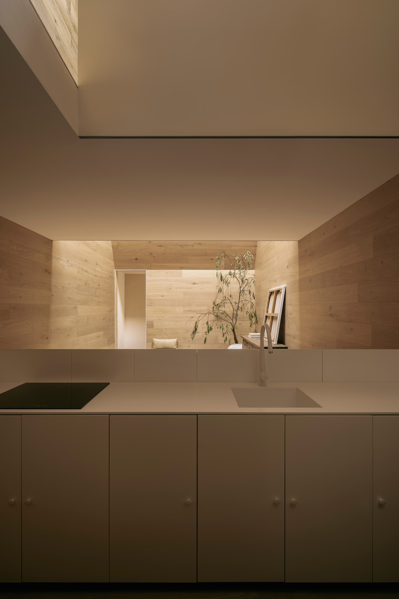 Dossier de presse | 5118-05 - Communiqué de presse | Casa Emma - HW Studio - Architecture résidentielle - Kitchen - Crédit photo : Cesar Bejar