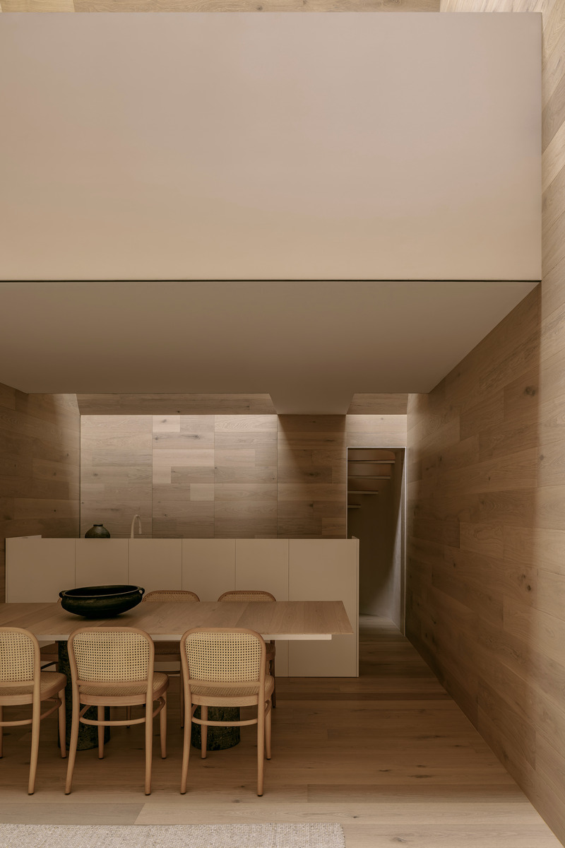 Dossier de presse | 5118-05 - Communiqué de presse | Casa Emma - HW Studio - Architecture résidentielle - Diningroom - Crédit photo : Cesar Bejar