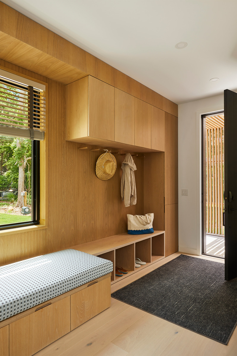 Dossier de presse | 5897-04 - Communiqué de presse | Shift House - Palette Architecture - Architecture résidentielle - Entrance Interior - Crédit photo : Jody Kivort